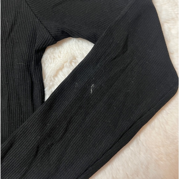 Katiej nyc button up cropped sweater - Picture 2 of 6